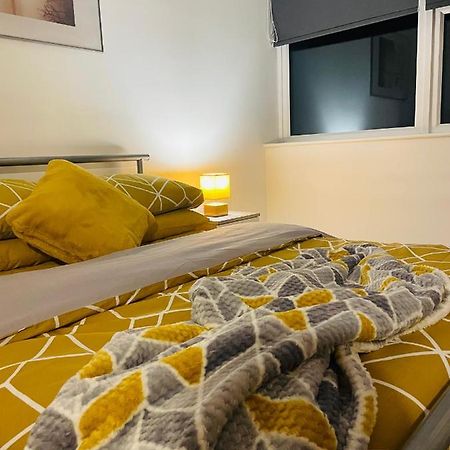 #0509 Two Bedroom Serviced Apartment- Free Parking Дербі Екстер'єр фото