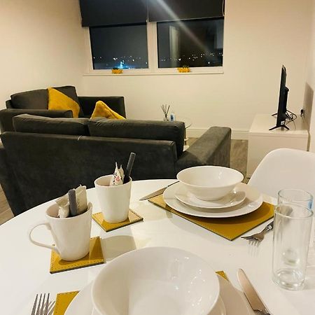 #0509 Two Bedroom Serviced Apartment- Free Parking Дербі Екстер'єр фото